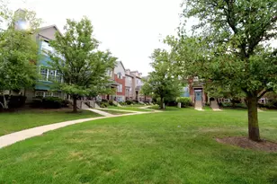 125 Station Park Cir, Grayslake, IL 60030 - Photo 3