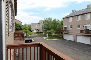 125 Station Park Cir, Grayslake, IL 60030 - Photo 23