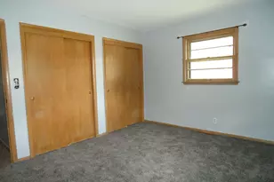 450 Michigan Ave, Aurora, IL 60506 - Photo 11