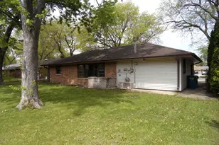 450 Michigan Ave, Aurora, IL 60506 - Photo 23
