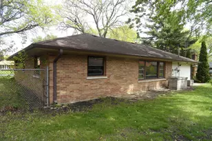 450 Michigan Ave, Aurora, IL 60506 - Photo 25