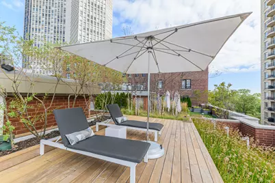 422 W Deming Place #4, Chicago, IL 60614 - Photo 5