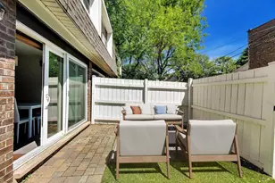 1623 W Belle Plaine Ave, Chicago, IL 60613 - Photo 15