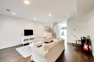 1623 W Belle Plaine Ave, Chicago, IL 60613 - Photo 5