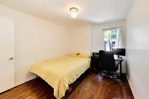 1623 W Belle Plaine Ave, Chicago, IL 60613 - Photo 21