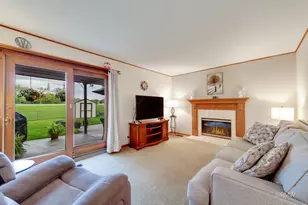 942 W Clearwater St, Roselle, IL 60172 - Photo 17