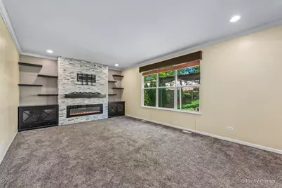 2211 Hazelwood Drive, McHenry, IL 60051 - Photo 19
