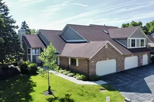 13339 S Oak Hills Pkwy, Palos Heights, IL 60463 - Photo 1