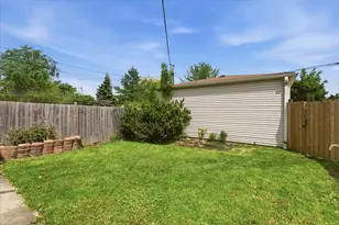 2814 W Gregory St, Chicago, IL 60625 - Photo 23