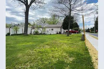 633 S Elmwood Avenue, Waukegan, IL 60085 - Photo 19