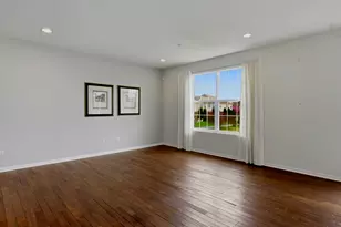 2810 Henley Ln, Naperville, IL 60540 - Photo 3