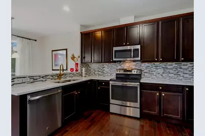 2810 Henley Lane, Naperville, IL 60540 - Photo 5