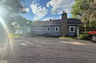 21990 W 6th St, Lake Villa, IL 60046 - Photo 1