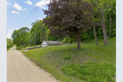 4673 155th Street, Clinton, IA 52732 - Photo 5