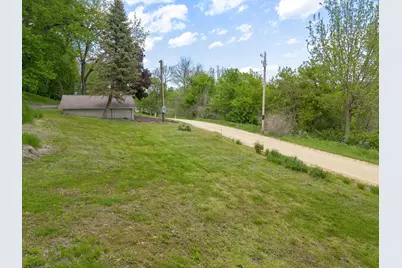 4673 155th Street, Clinton, IA 52732 - Photo 9