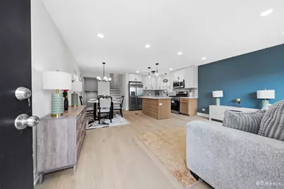 8541 S Givins Court, Chicago, IL 60620 - Photo 3