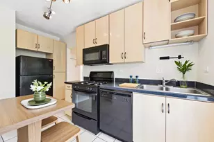 1301 E 71st Pl, Chicago, IL 60619 - Photo 5