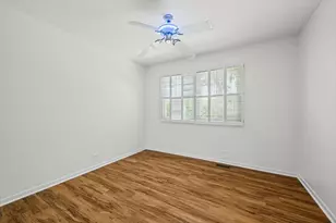 815 Barberry Rd, Highland Park, IL 60035 - Photo 15