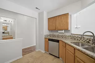 1911 N Silver Lake Rd, Arlington Heights, IL 60004 - Photo 13