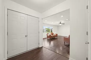 18289 Burnham Ave, Lansing, IL 60438 - Photo 5