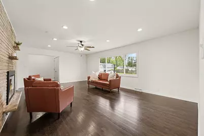 18289 Burnham Avenue, Lansing, IL 60438 - Photo 3