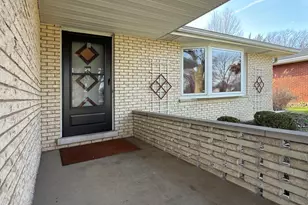 914 S Robert Dr, Mount Prospect, IL 60056 - Photo 7