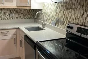 1015 Casa Dr, Schaumburg, IL 60173 - Photo 3