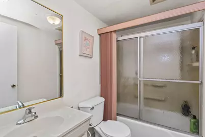 7638 Maple Street, Morton Grove, IL 60053 - Photo 11