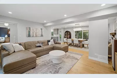 2831 Farmington Road, Northbrook, IL 60062 - Photo 15