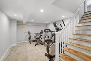 2831 Farmington Rd, Northbrook, IL 60062 - Photo 25