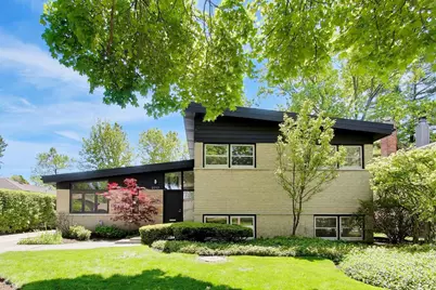 2717 Lincoln Lane, Wilmette, IL 60091 - Photo 1