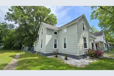 948 E Broadway, Centralia, IL 62801 - Photo 3
