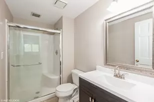 98 Quail Hollow Ct, Naperville, IL 60540 - Photo 9