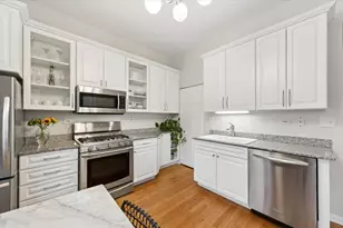 1808 W School St, Chicago, IL 60657 - Photo 7