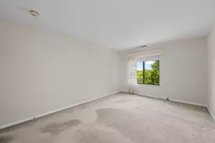 2100 Valencia Dr, Northbrook, IL 60062 - Photo 11