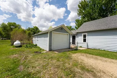 106 N School Street, Chana, IL 61015 - Photo 5