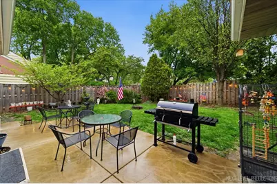 332 S Elmwood Drive, Aurora, IL 60506 - Photo 21