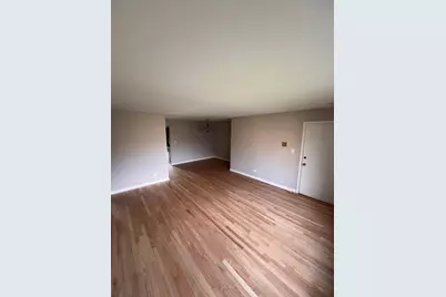 9375 Hamilton Court #E, Des Plaines, IL 60016 - Photo 5