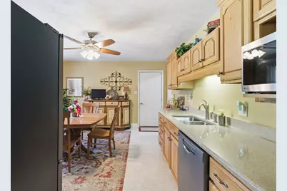 9916 Karnes Road, West Frankfort, IL 62896 - Photo 11