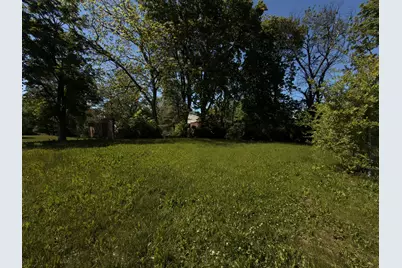 911 W Front Street, Bloomington, IL 61701 - Photo 3
