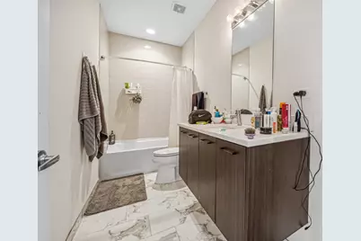 1045 W Cornelia Avenue #501, Chicago, IL 60657 - Photo 9