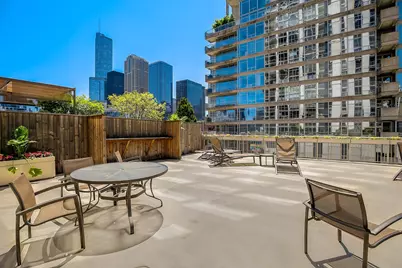 200 W Grand Avenue #806, Chicago, IL 60654 - Photo 15