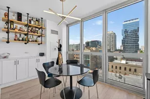 200 W Grand Ave, Chicago, IL 60654 - Photo 5