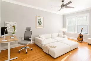 2348 W Addison St, Chicago, IL 60618 - Photo 3