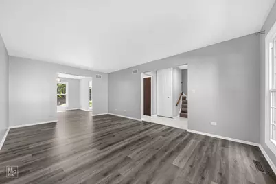 855 Garfield Avenue #855, Libertyville, IL 60048 - Photo 3