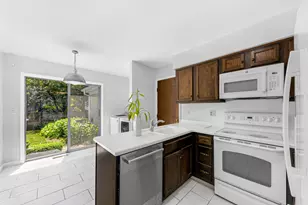 855 Garfield Ave, Libertyville, IL 60048 - Photo 7