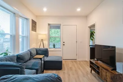 3639 W Iowa Street #2W, Chicago, IL 60651 - Photo 3