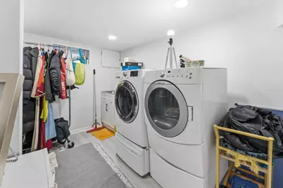 9035 Austin Avenue, Morton Grove, IL 60053 - Photo 17