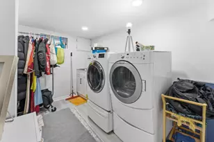 9035 Austin Ave, Morton Grove, IL 60053 - Photo 17