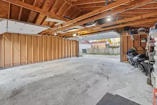 9035 Austin Ave, Morton Grove, IL 60053 - Photo 23